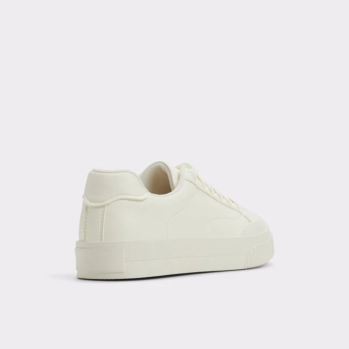 Low top sneaker - Image 2