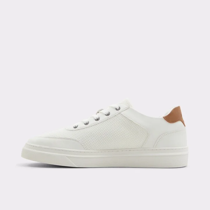 Low top sneaker - Image 3