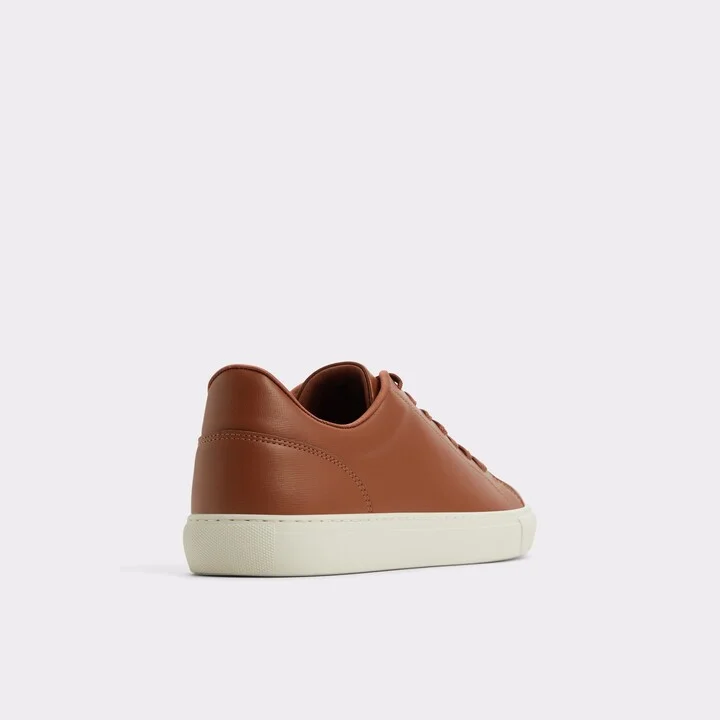 Low top sneaker - Image 2
