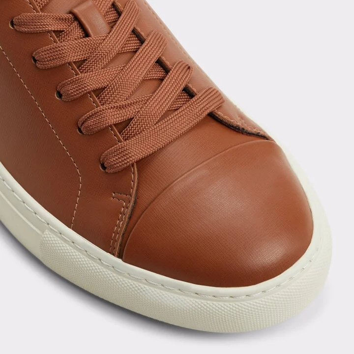 Low top sneaker - Image 5