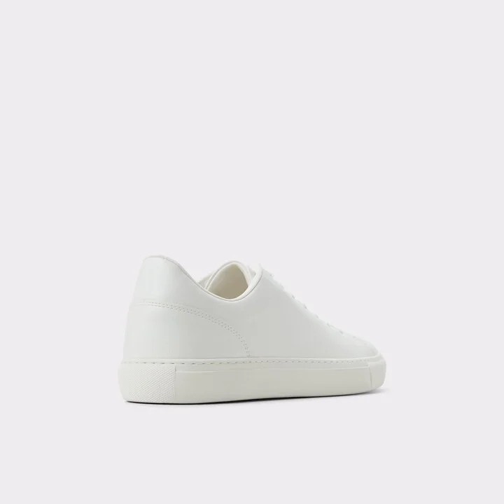 Low top sneaker - Image 2