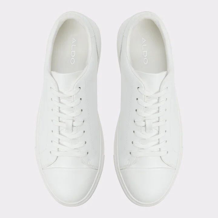 Low top sneaker - Image 6