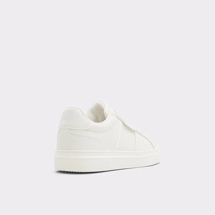 Low top sneaker - Image 2