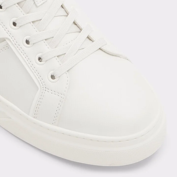 Low top sneaker - Image 5