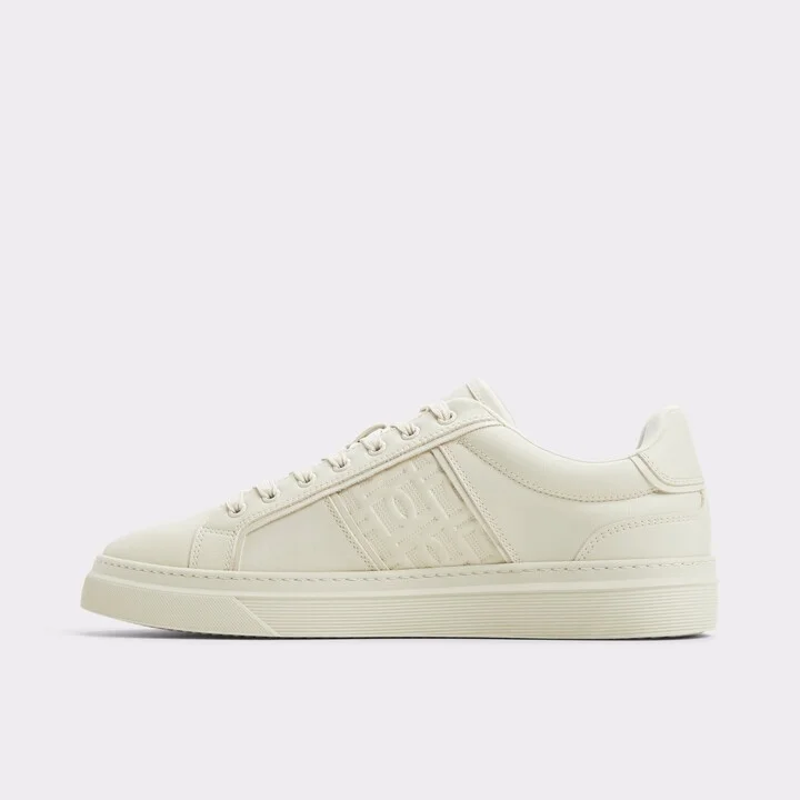 Low top sneaker - Image 3