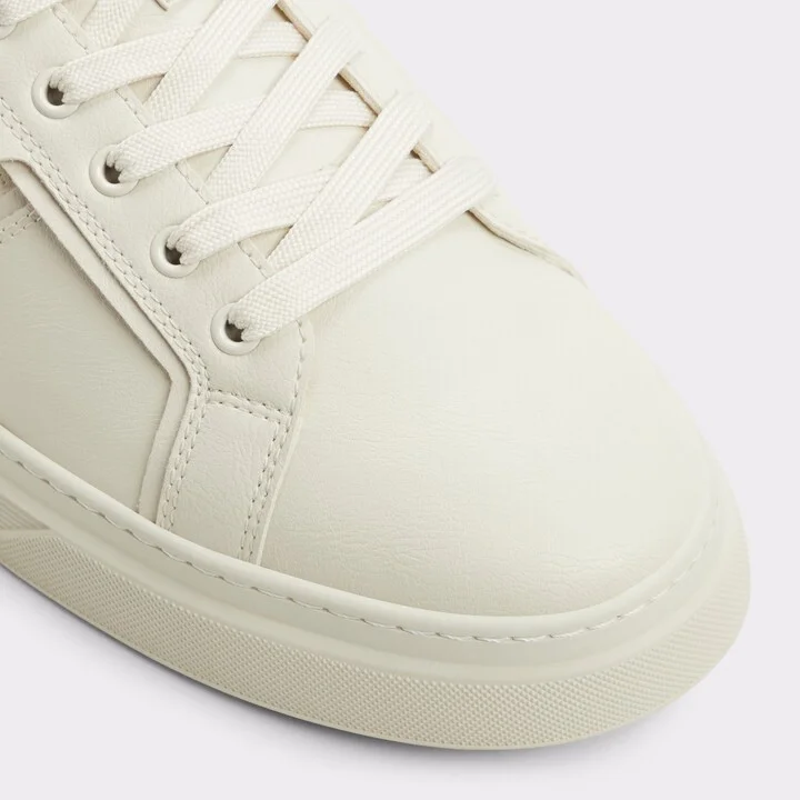 Low top sneaker - Image 5