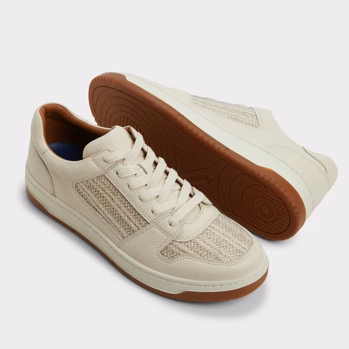 Low top sneaker - Image 2