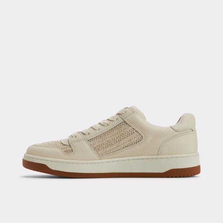 Low top sneaker - Image 4
