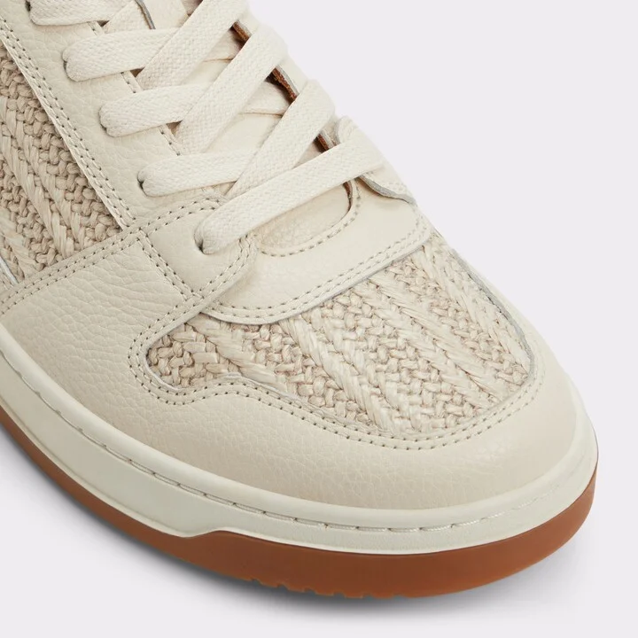 Low top sneaker - Image 6