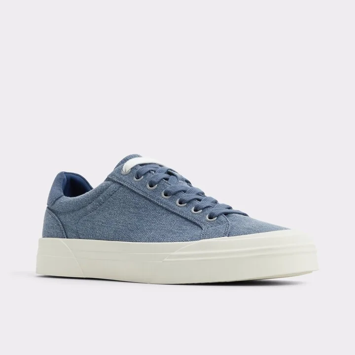 Low top sneaker - Image 4