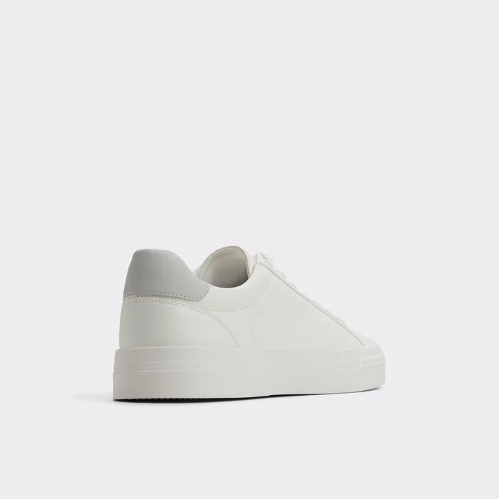 Low top sneaker - Image 2