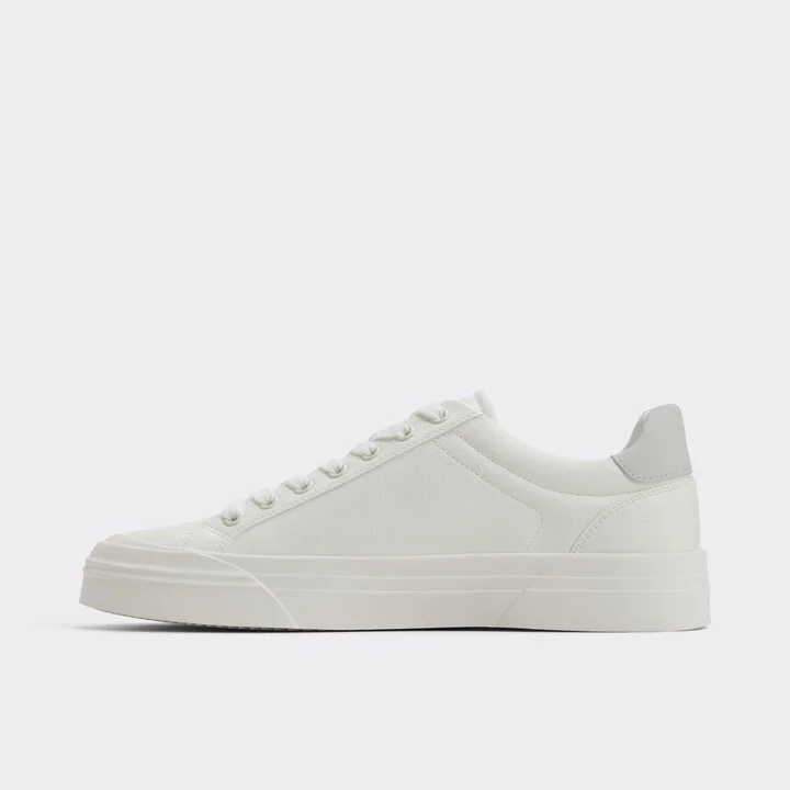 Low top sneaker - Image 3