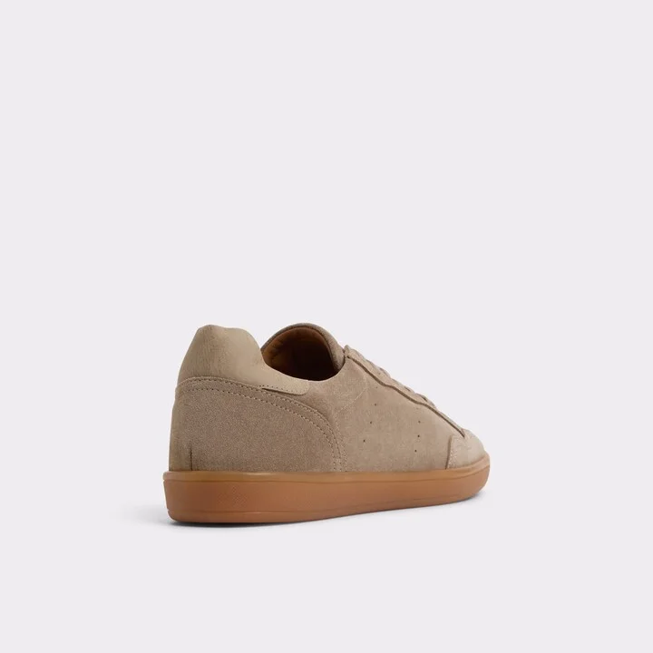 Low top sneaker - Image 2