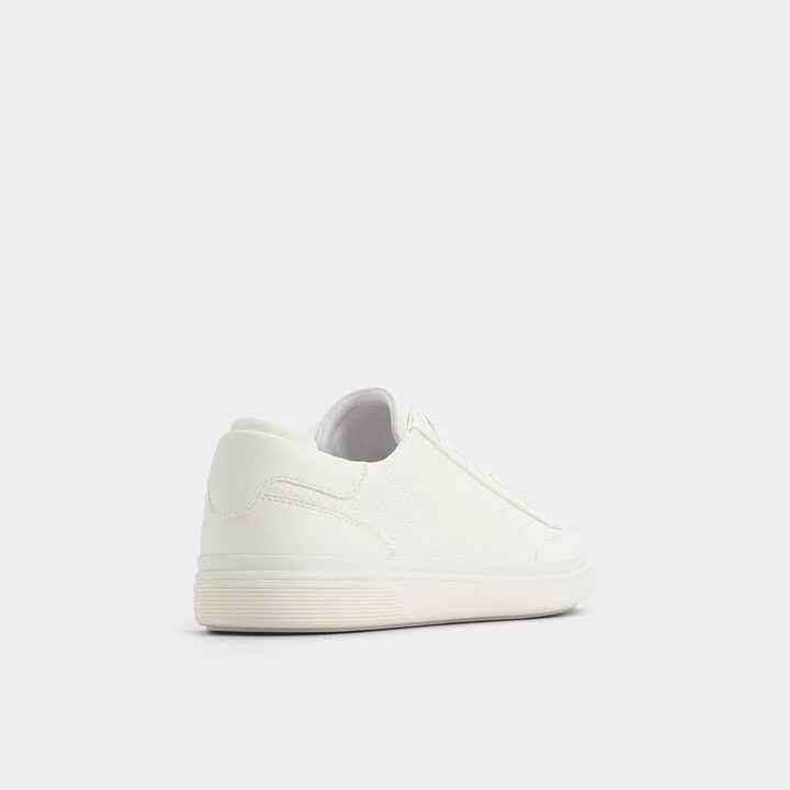 Low top sneaker - Image 2
