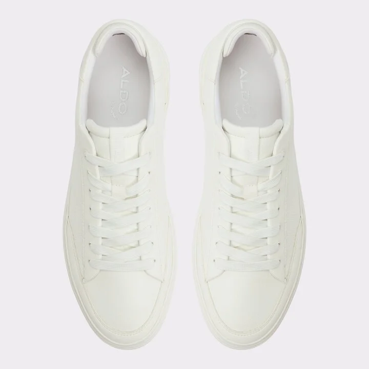 Low top sneaker - Image 6