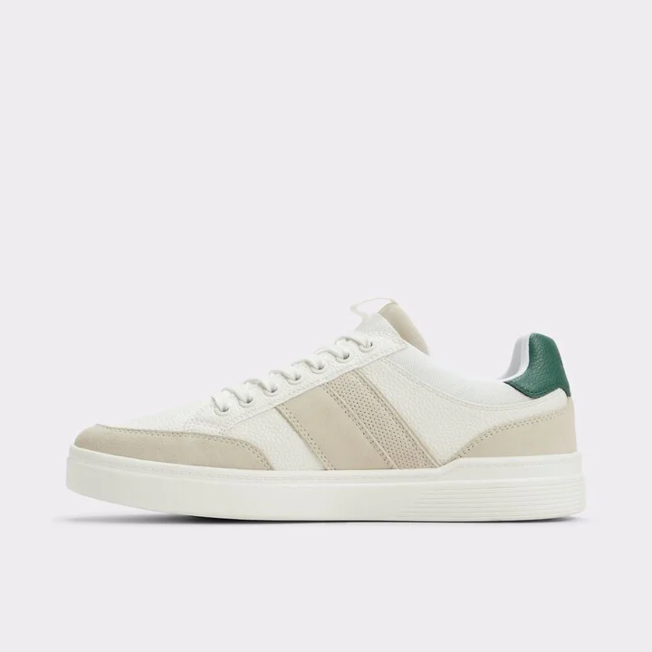 Low top sneaker - Image 3