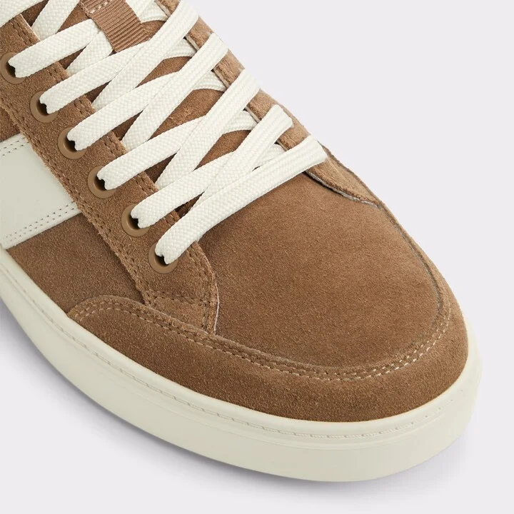 Low top sneaker - Image 5