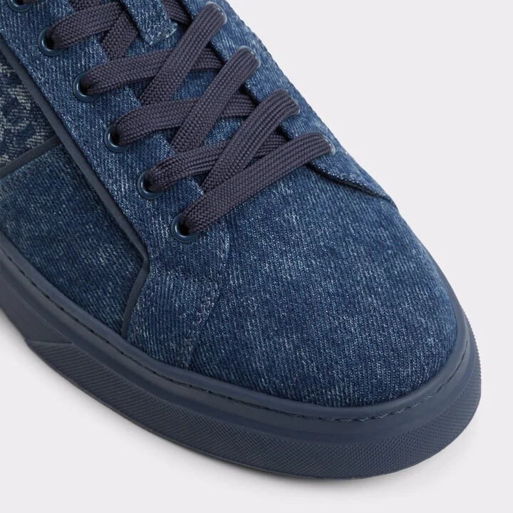 Low top sneaker - Image 5