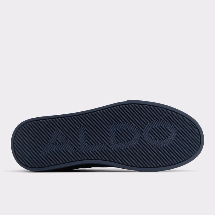 Low top sneaker - Image 7