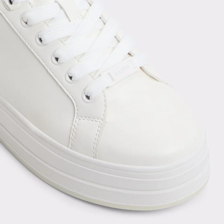 Low top sneaker - Image 5