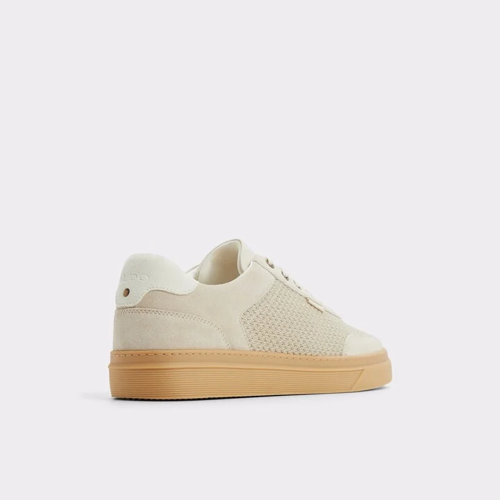 Low top sneaker - Image 2