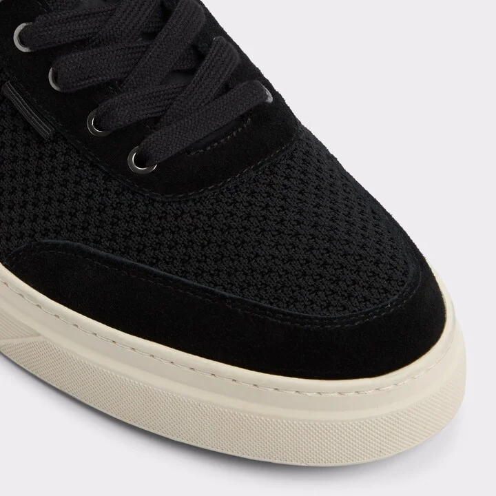 Low top sneaker - Image 5