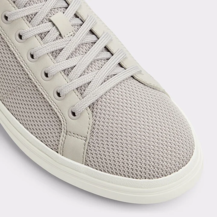 Low top sneaker - Image 5