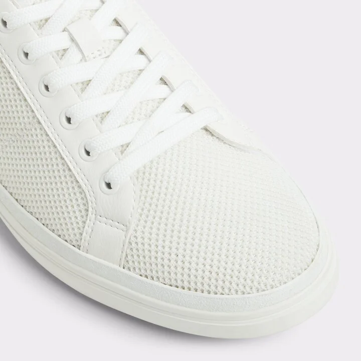 Low top sneaker - Image 5
