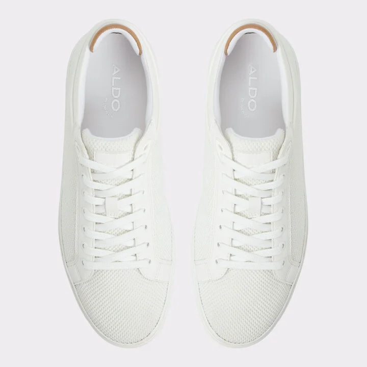 Low top sneaker - Image 6