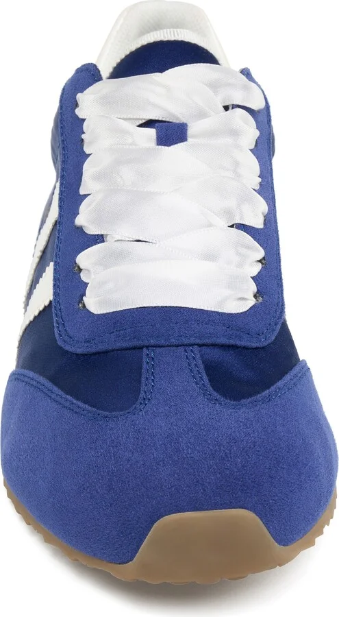 Low Top Sneaker - Image 3
