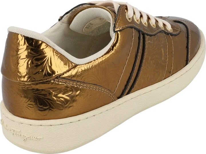 Low Top Sneaker - Image 2