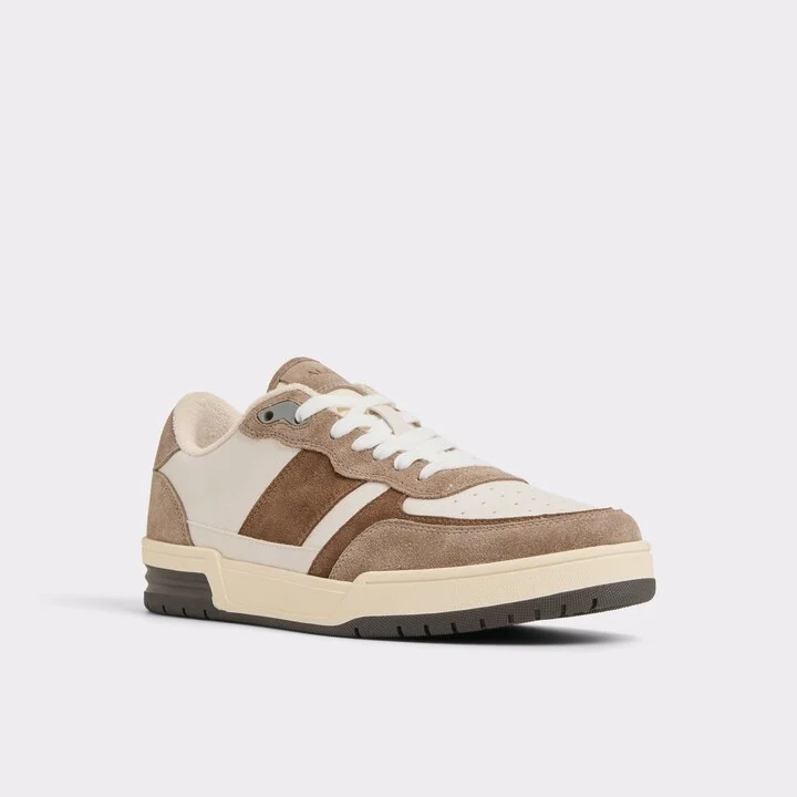 Low top sneaker - Image 4