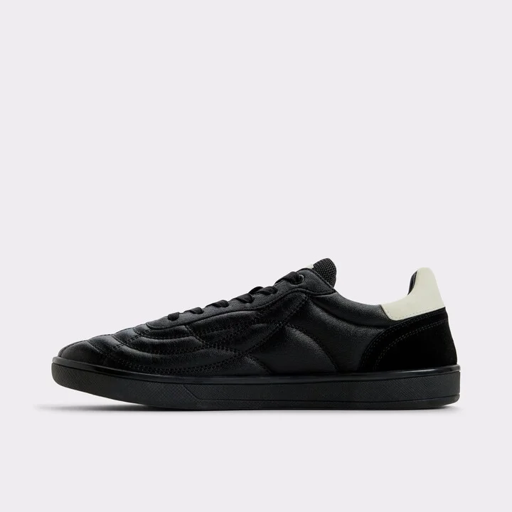 Low top sneaker - Image 3