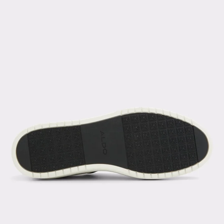 Low top sneaker - Cup sole - Image 7