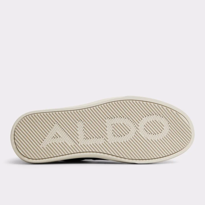 Low top sneaker - Cup sole - Image 7