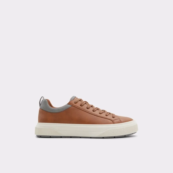Low top sneaker - Cup sole