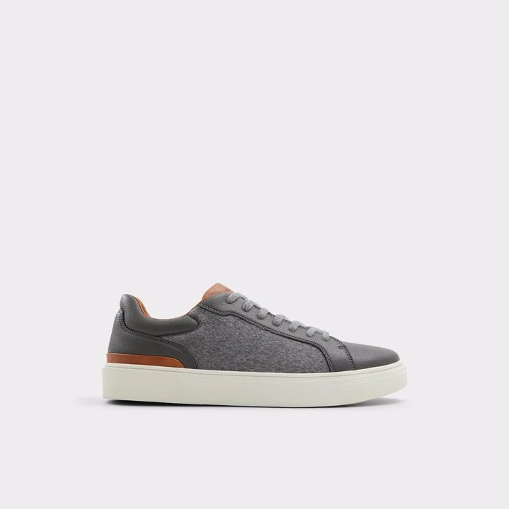 Low top sneaker - Cup sole