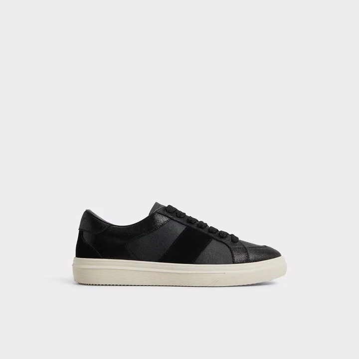 Low top sneaker - Cup sole
