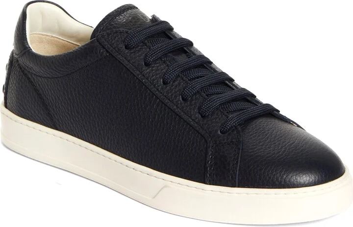 Low Top Sneaker