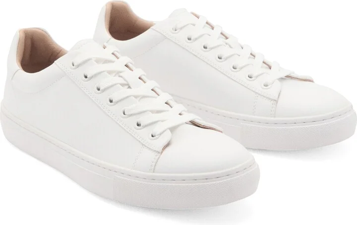 Low Top Sneaker
