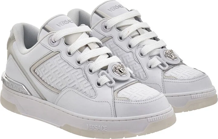 Low Top Sneaker