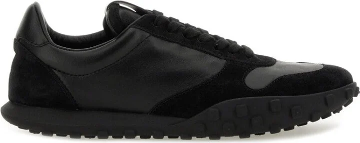 Low Top Sneaker