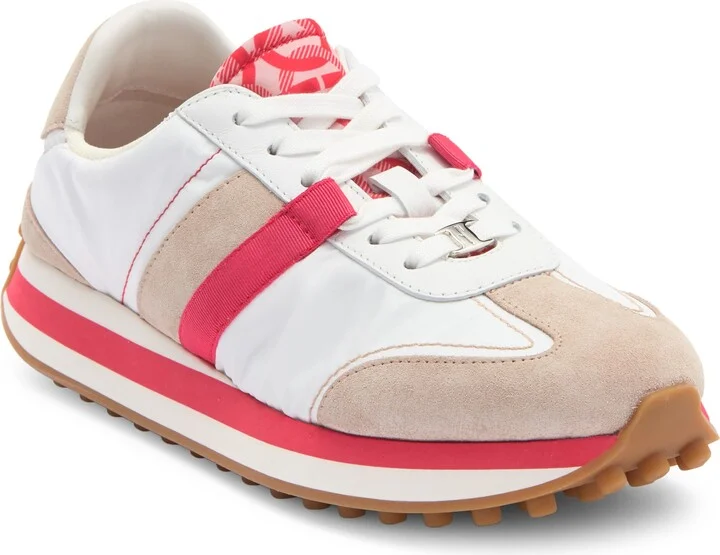 Low Top Sneaker