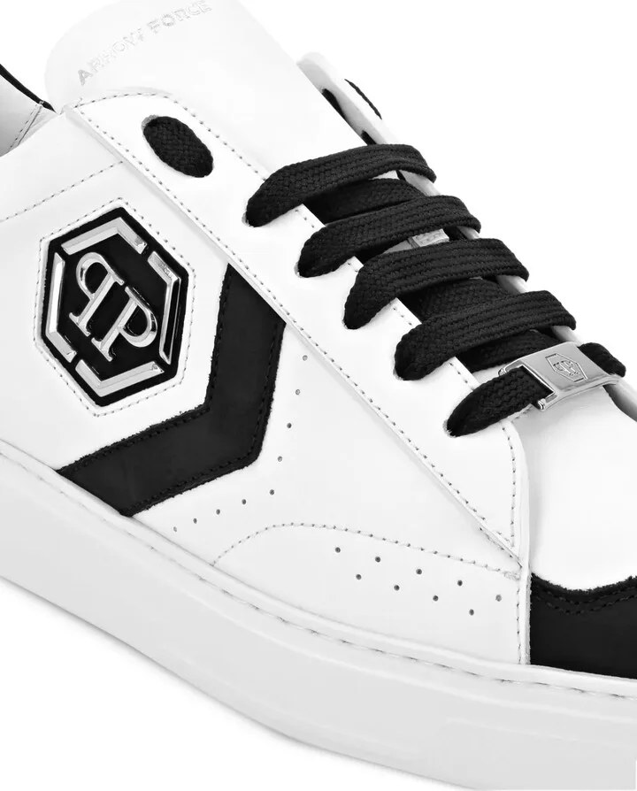 Low Top sneakers - Image 4