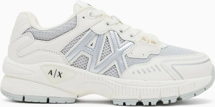 Low-Top Sneakers