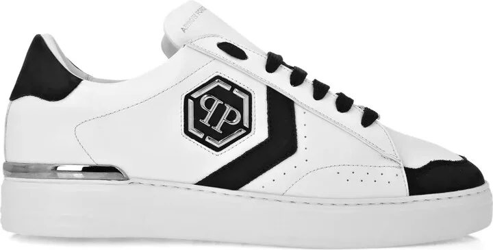 Low Top sneakers
