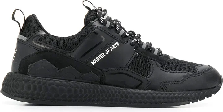 Low Top Sneakers