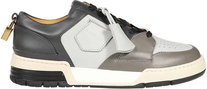 Low-top Sneakers