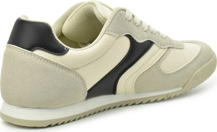 Low Top Sport Sneaker - Image 2