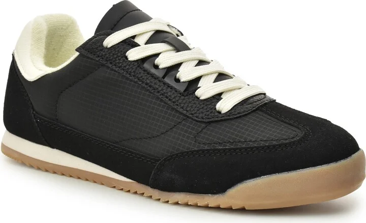 Low Top Sport Sneaker
